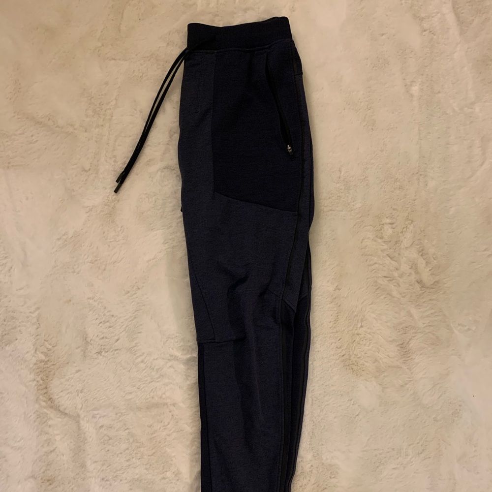 Lululemon Textured Tech Joggers